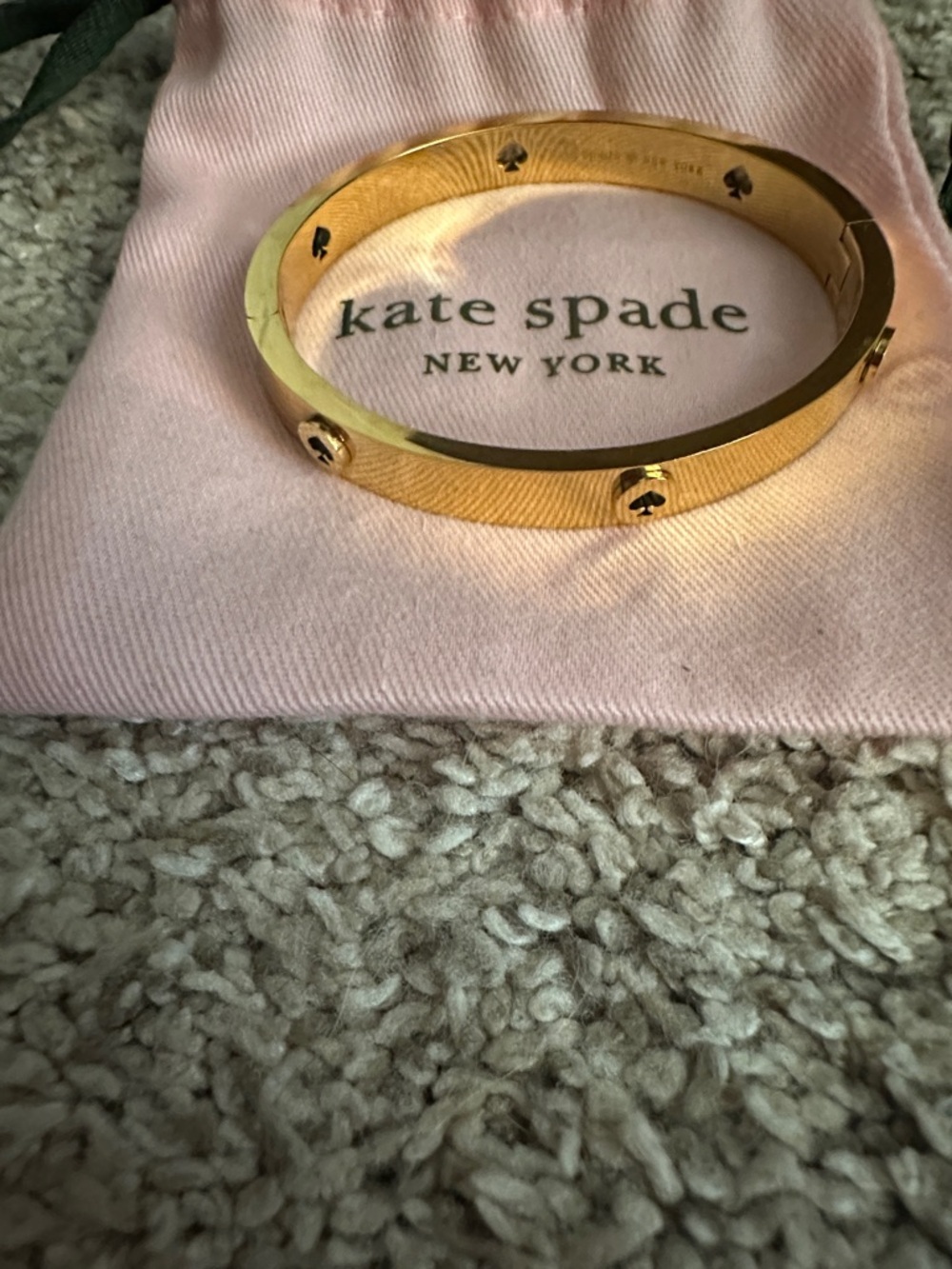 New never worn Kate spade bracelet with Drawstring Jewelry Pouch
